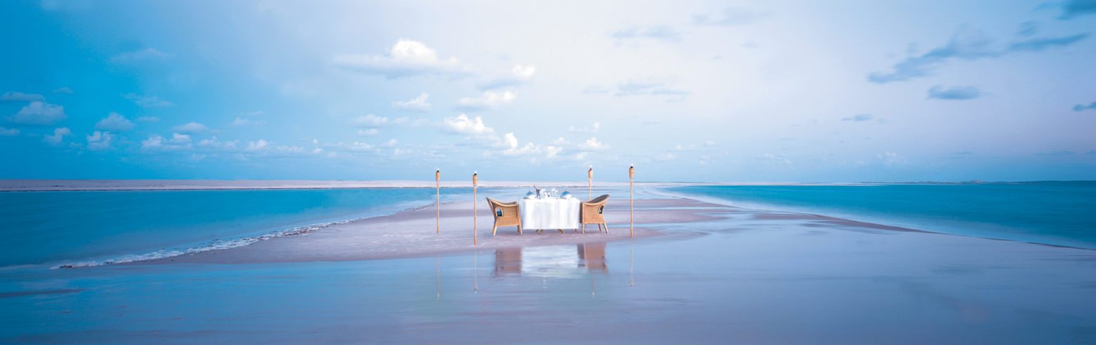Mozambique romantic dinner on the beach
