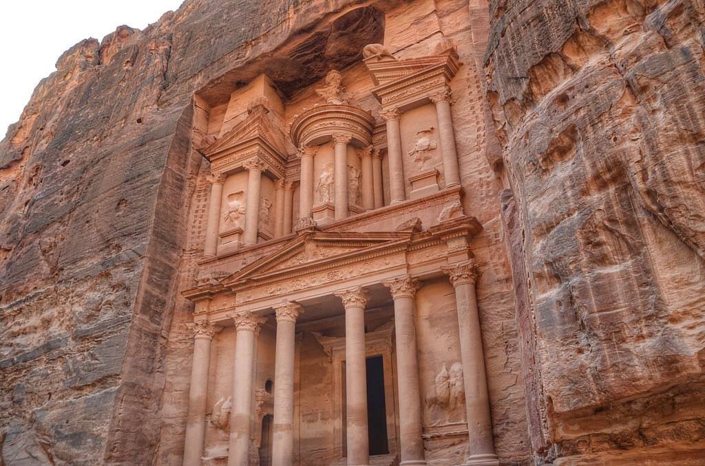 The Treasury at Petra in daylight on Israel & Jordan holiday