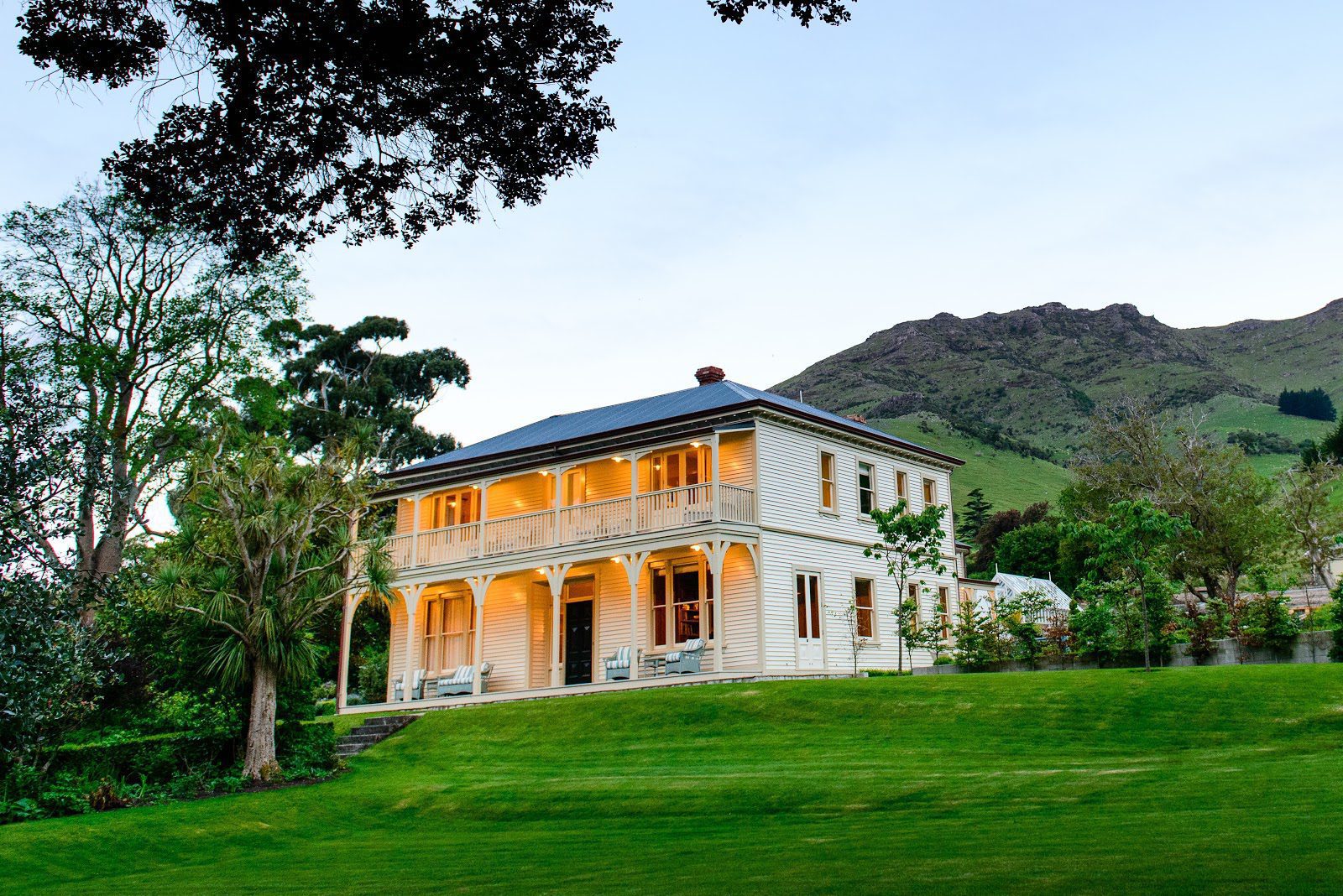 Don’t Miss These 8 Spectacular Luxury Hotels in New Zealand, Grand Hotels
