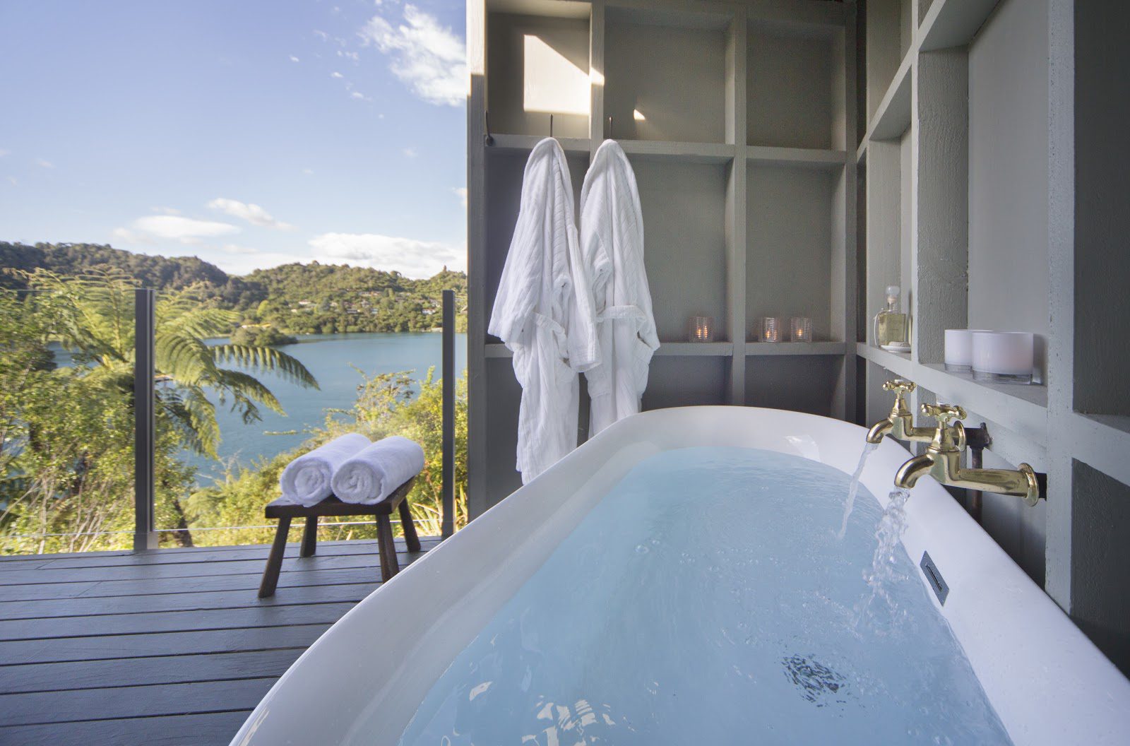 Don’t Miss These 8 Spectacular Luxury Hotels in New Zealand, Luxury Bathroom with a View