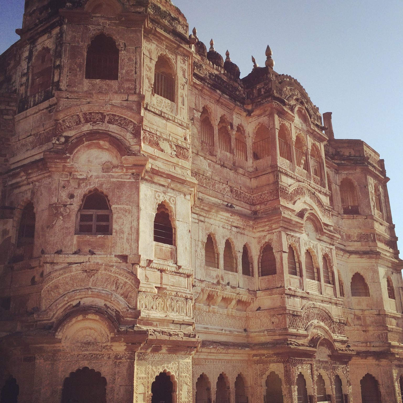closeup of the architectural details on one side of Mehrangarh Fort
