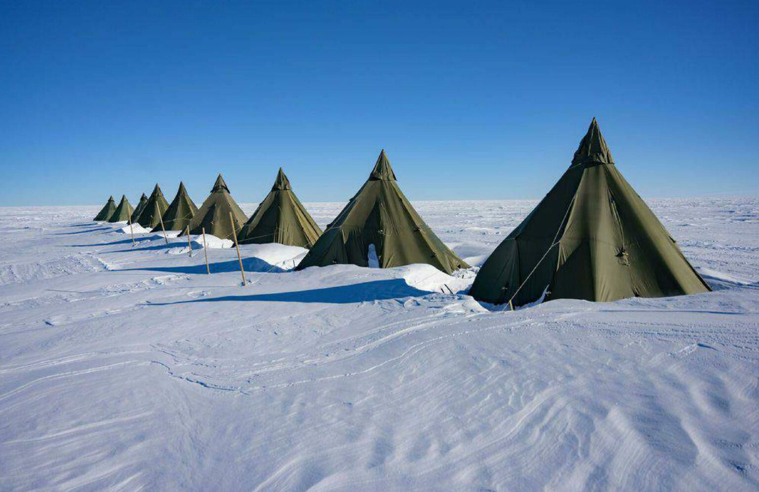 Emperors & the South Pole, Tents