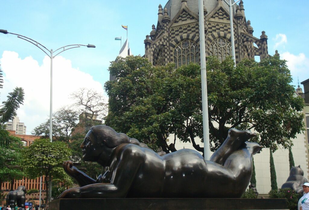 Image of a sculpture by Fernando Botero in Botero Plaza park 