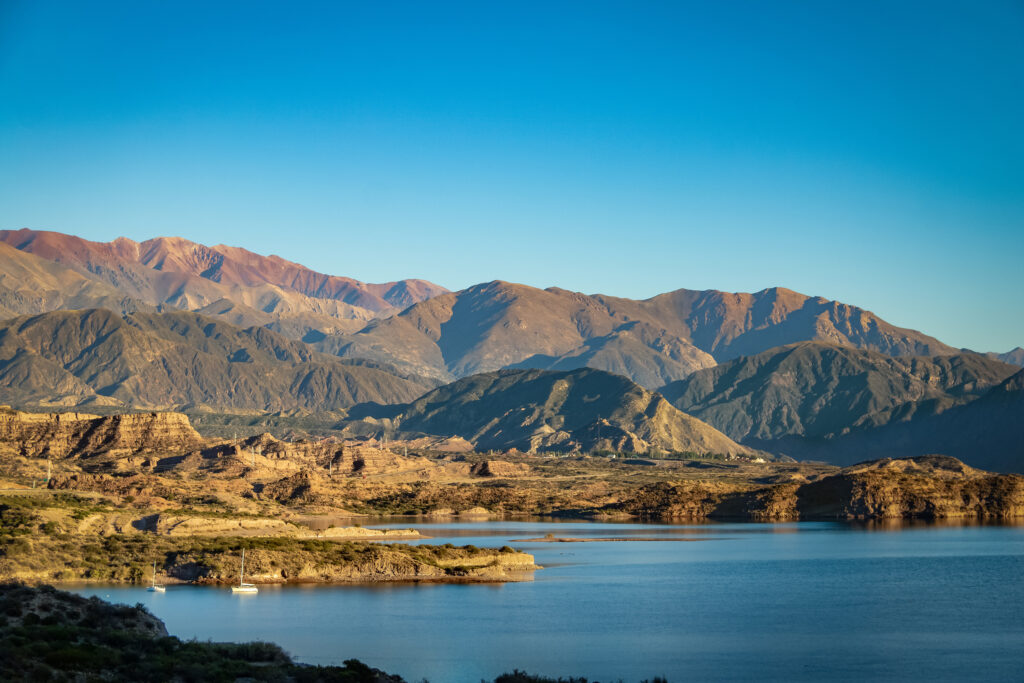 argentina_mendoza_Potrerillos_Dam_near_Cordillera_de_LosAndes_credit_to_Diego_Grandi