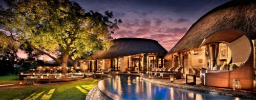Makanyi Safari Lodge pool deck